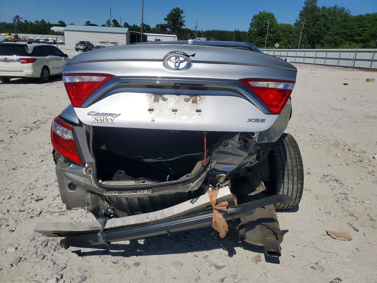 Toyota Camry Xse