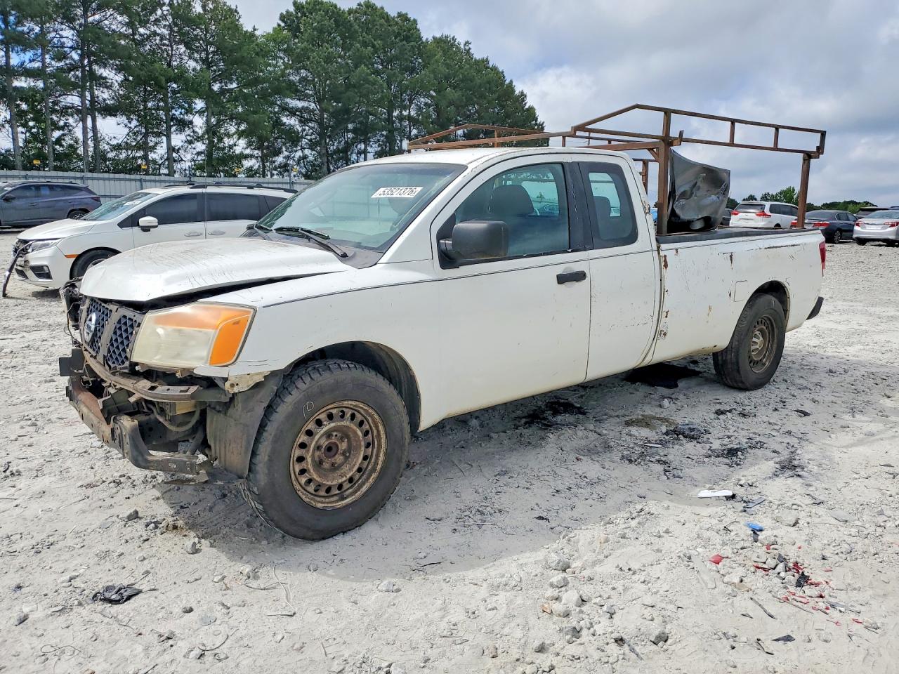 Salvage Nissan Titan Image