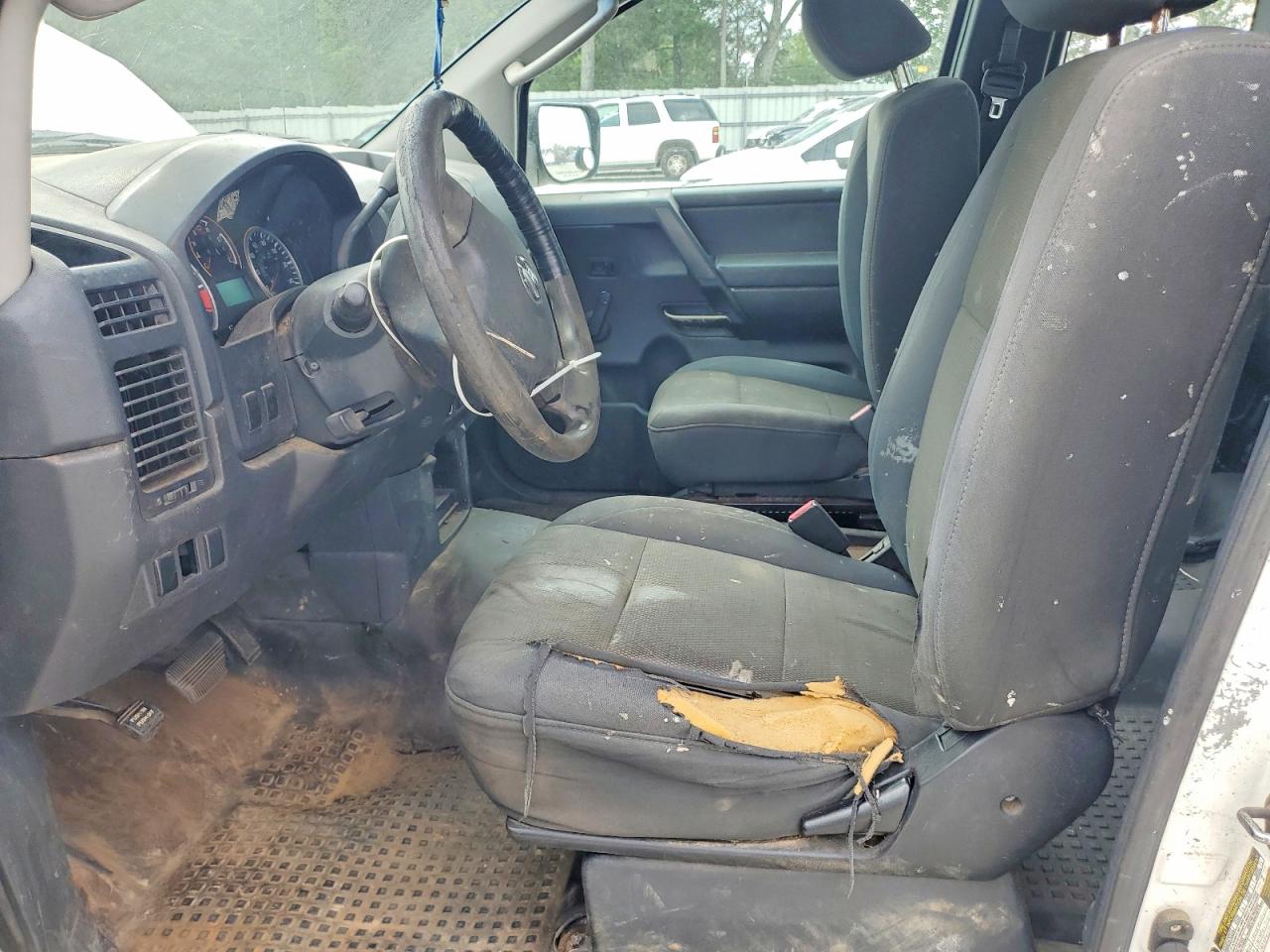 Nissan Titan Xe