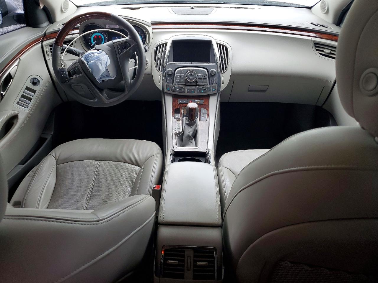 Buick LaCrosse Touring