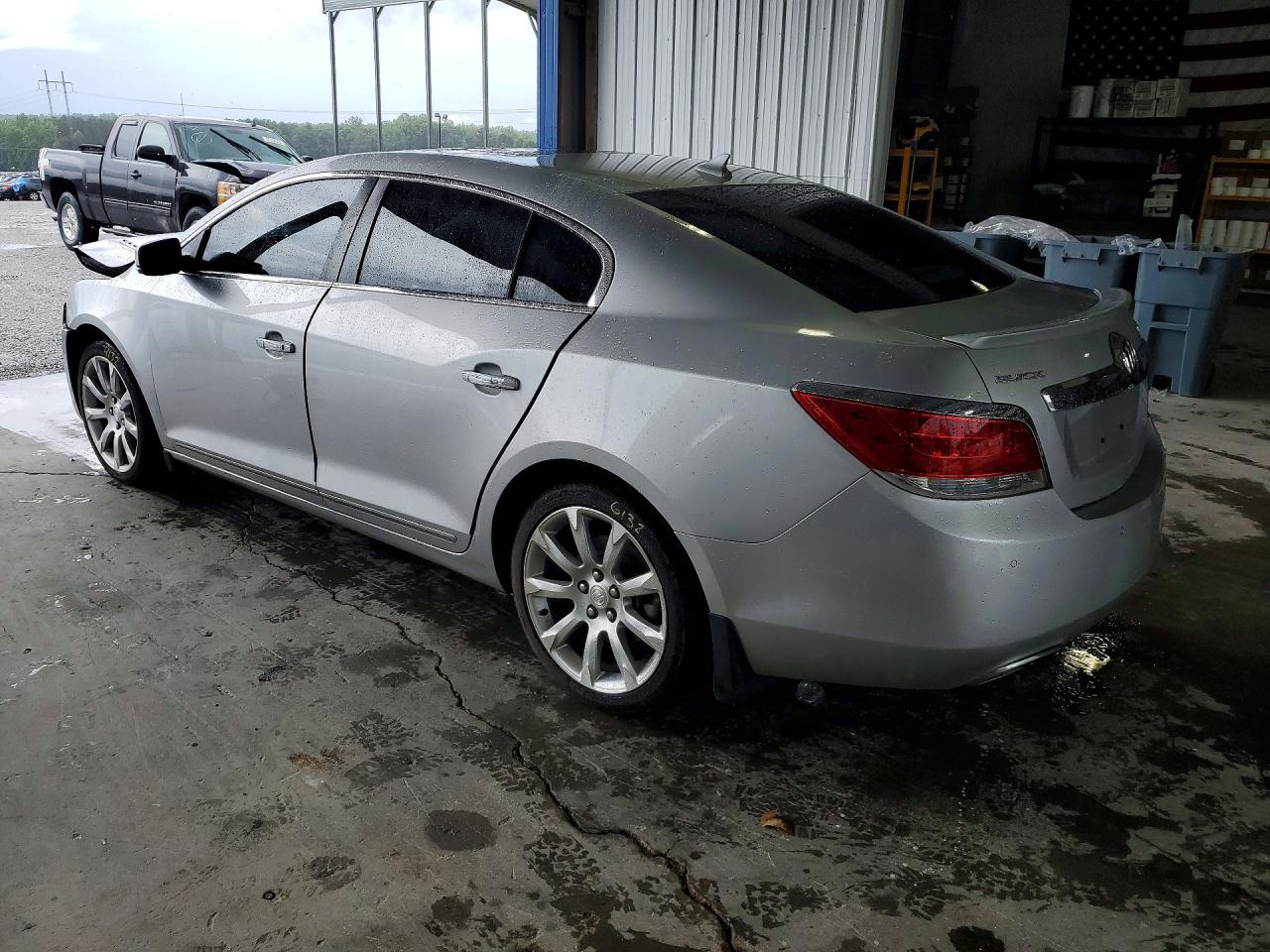 Buick LaCrosse Touring