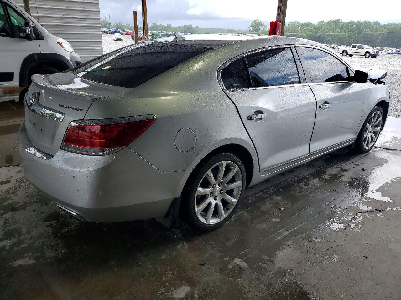 Buick LaCrosse Touring