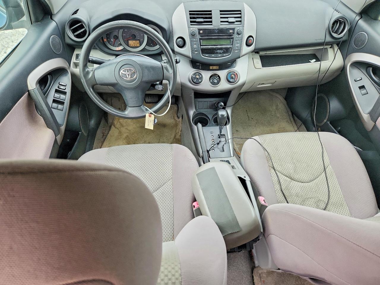 Toyota RAV4 Base