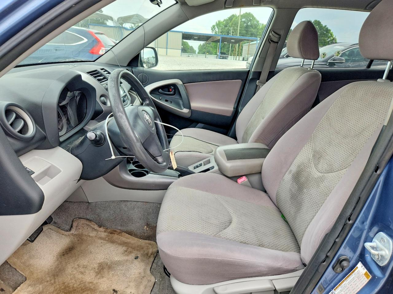Toyota RAV4 Base