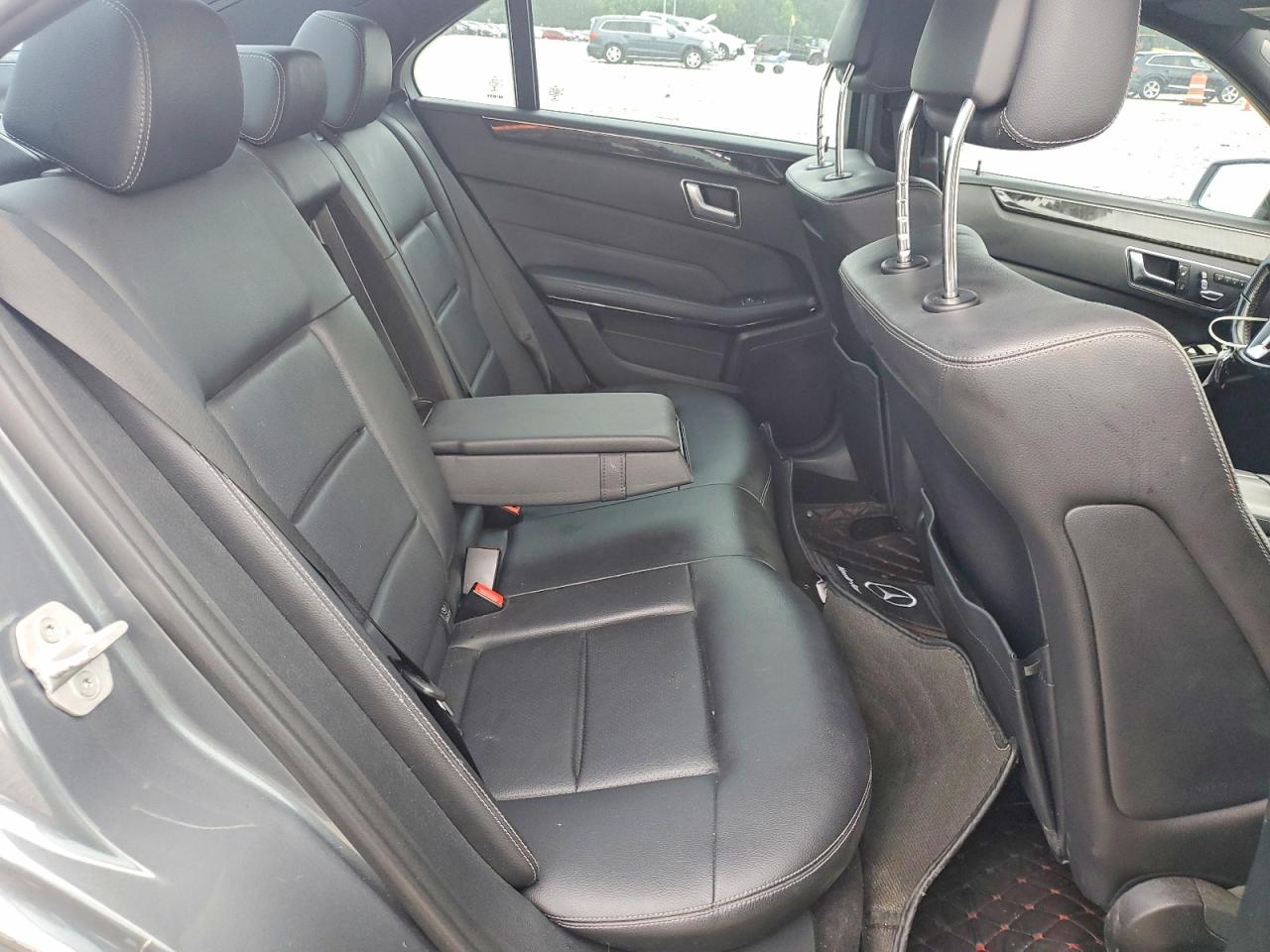 Mercedes-Benz E-Class 350
