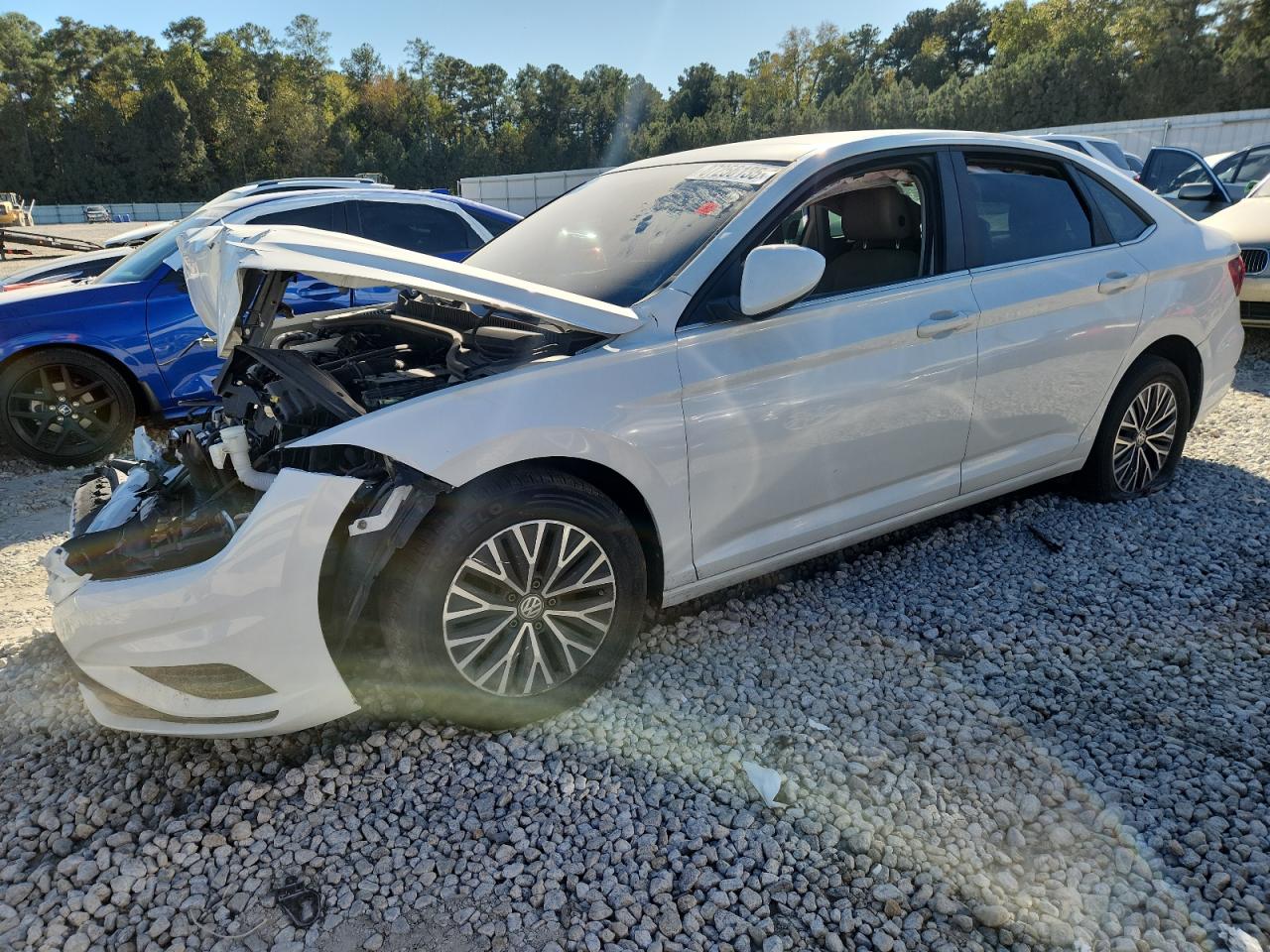 Salvage Volkswagen Jetta Image