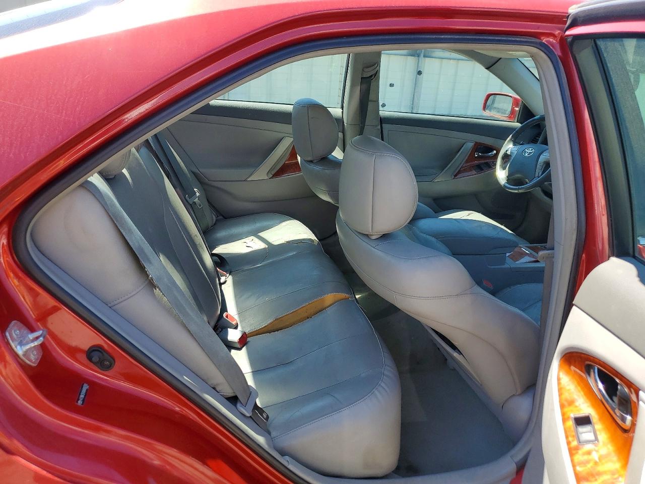 Toyota Camry Xle V6