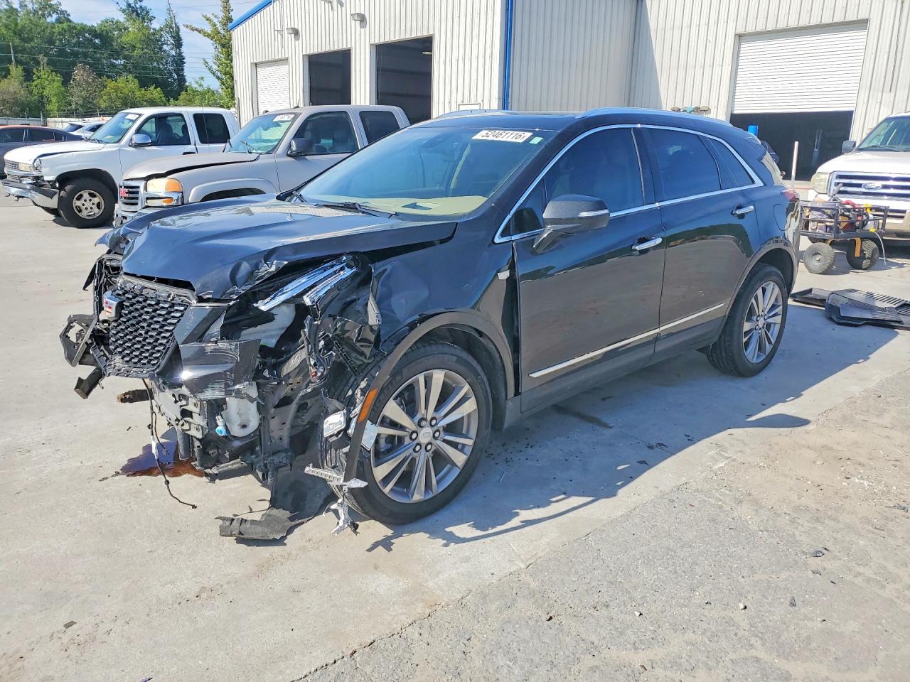 Salvage Cadillac XT5 Image