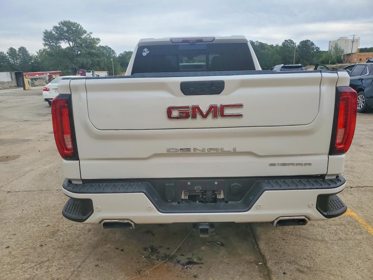 GMC Sierra K1500 Denali