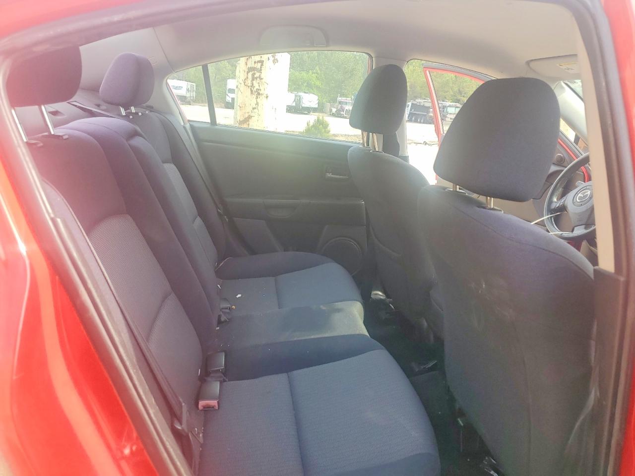Mazda 3 I