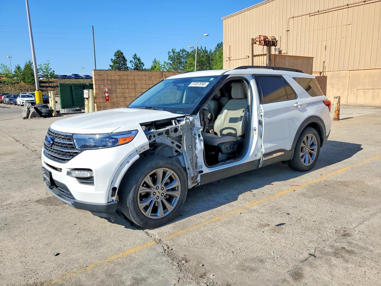 Salvage Ford Explorer Image