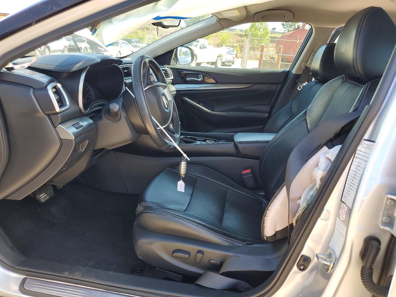 Nissan Maxima Sv