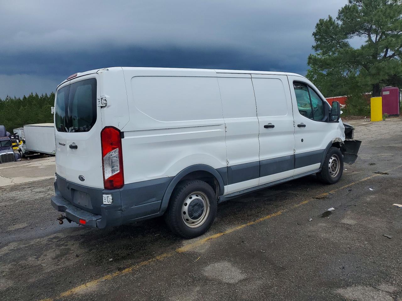 Ford Transit Low Roof