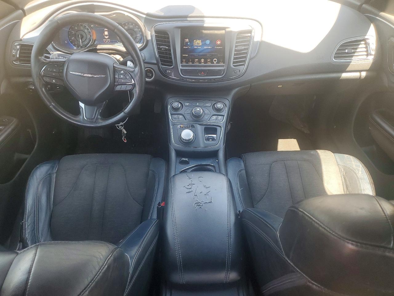 Chrysler 200 S