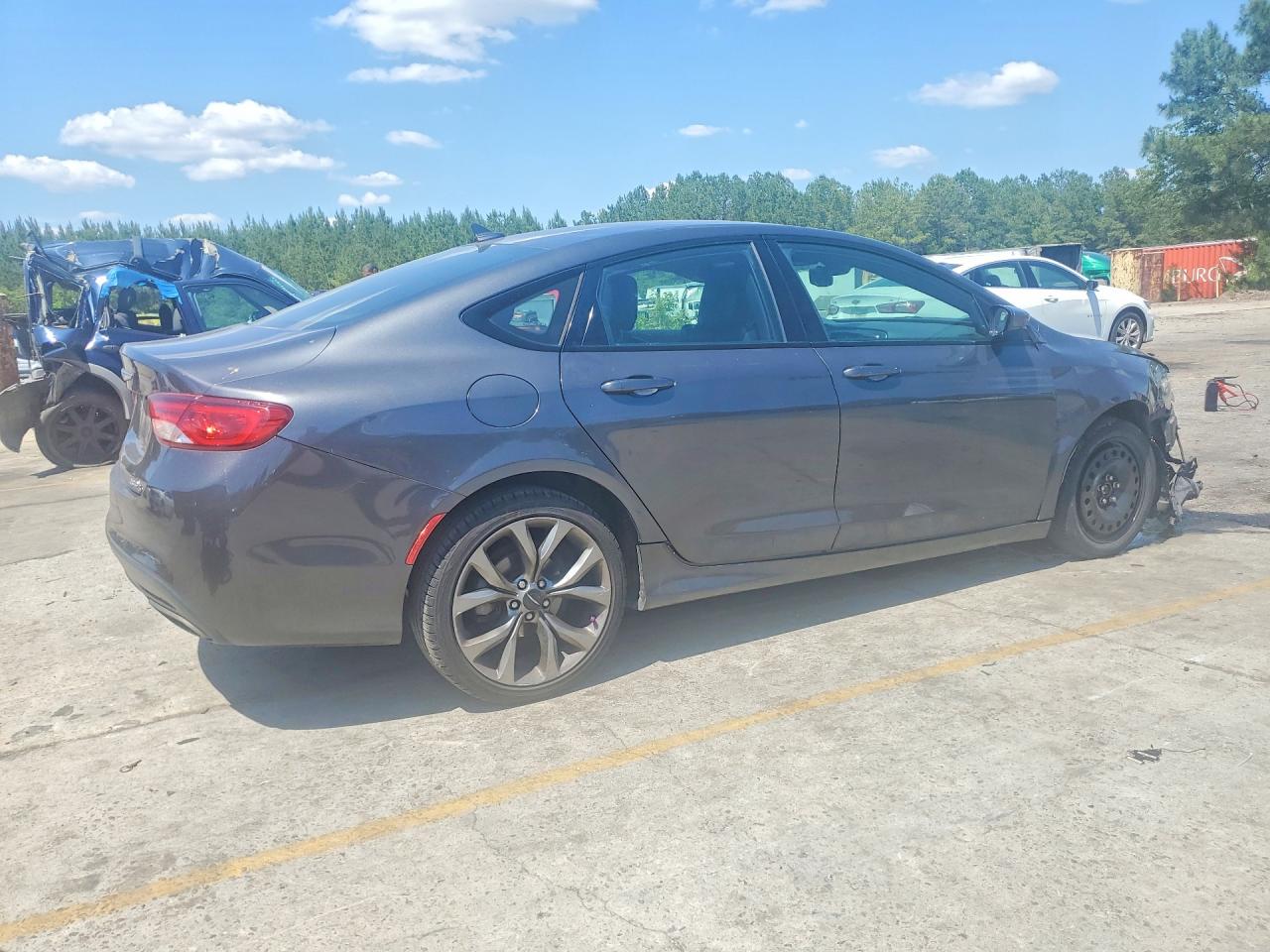 Chrysler 200 S
