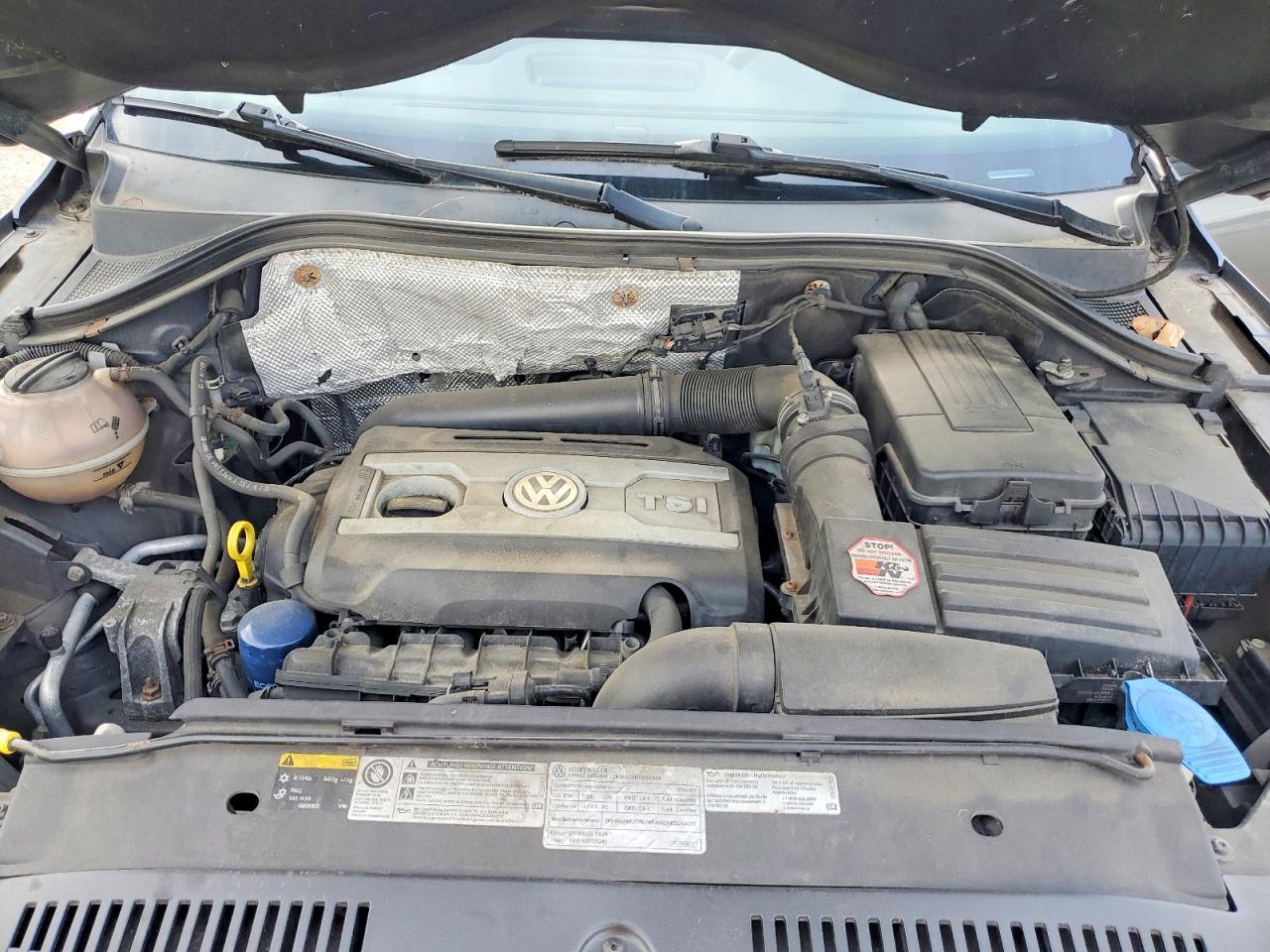 Volkswagen Tiguan S