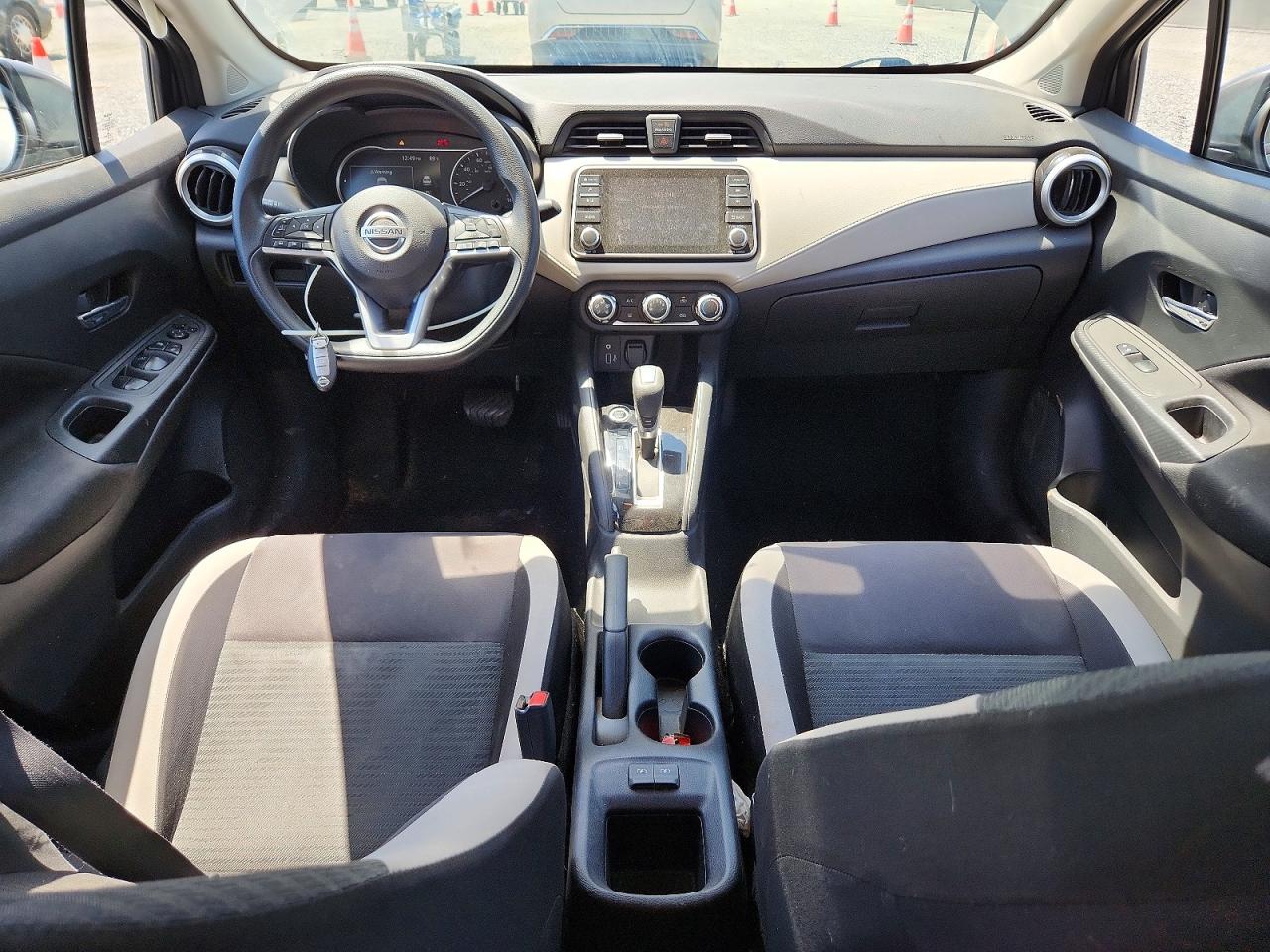 Nissan Versa Sv