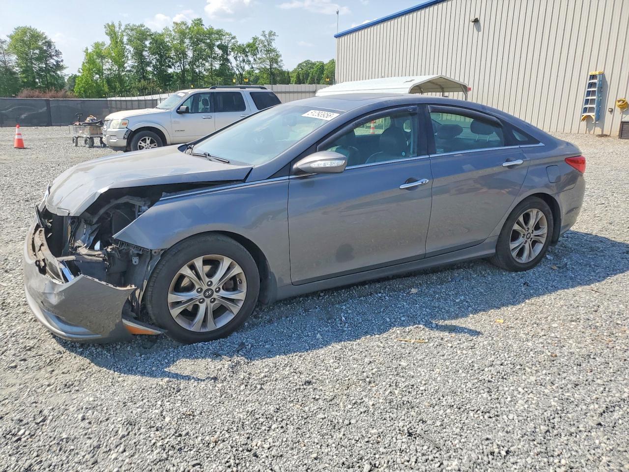 Salvage Hyundai SONATA Image