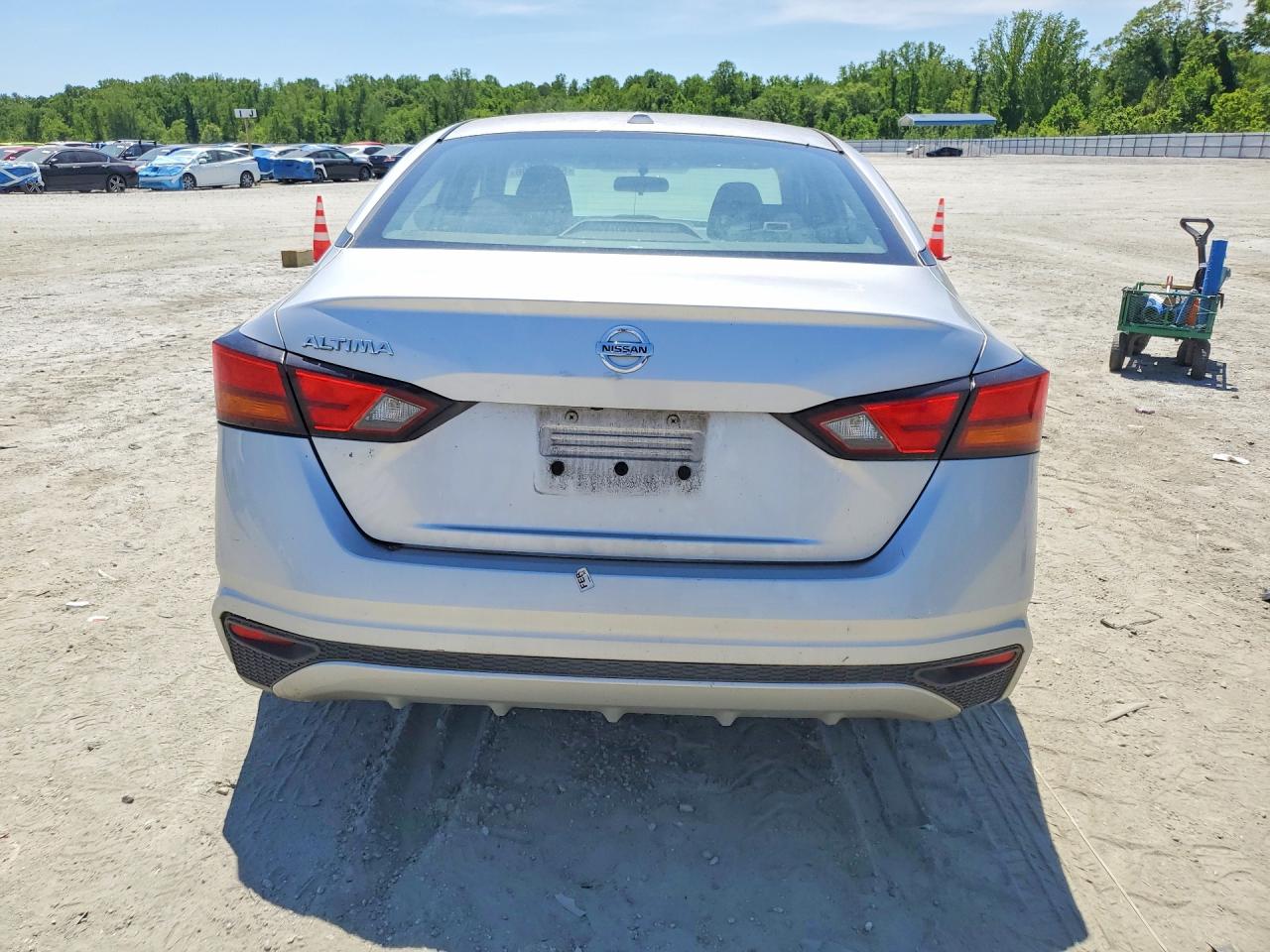 Nissan Altima S
