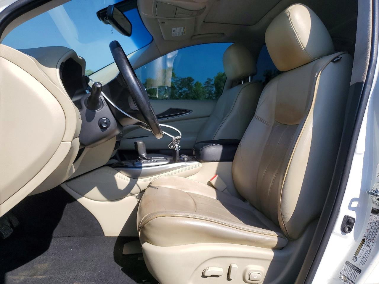 INFINITI Qx Base