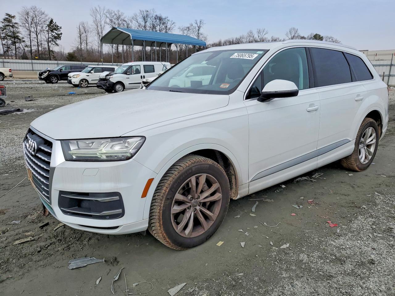 Salvage Audi Q7 Image