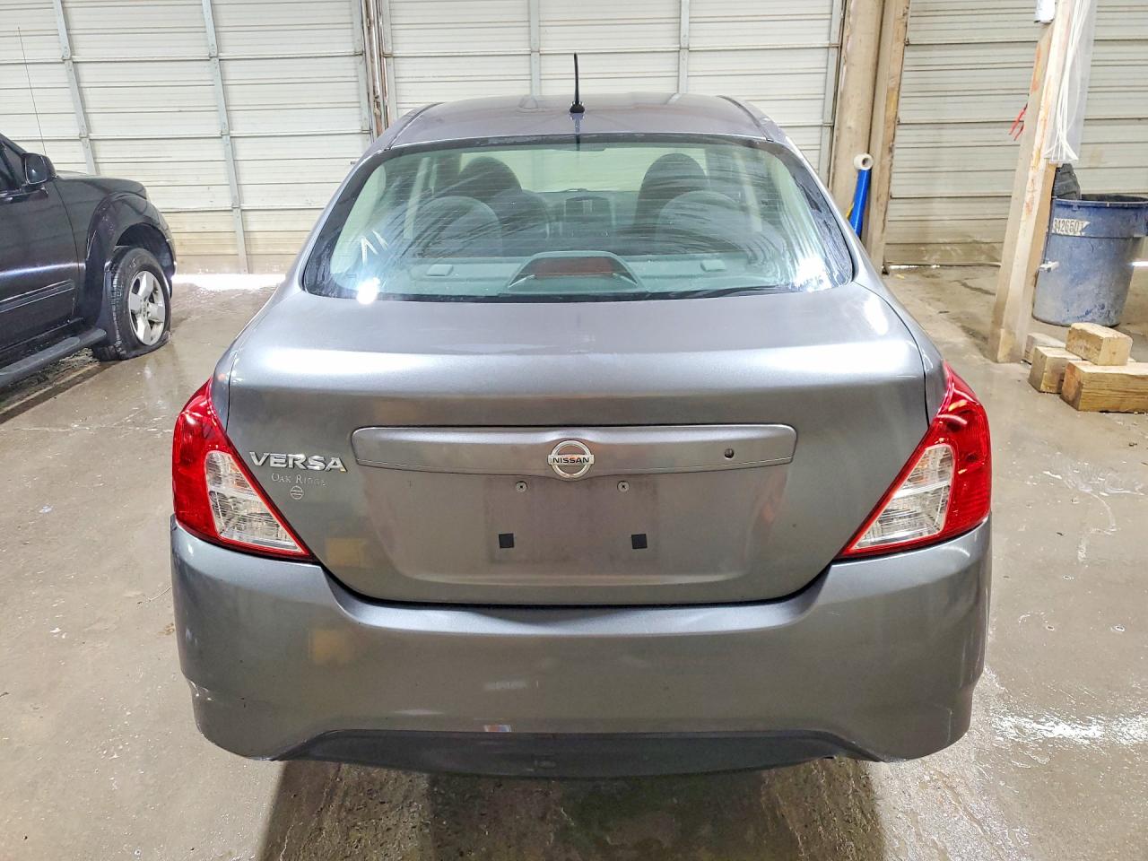 Nissan Versa 1.6 S