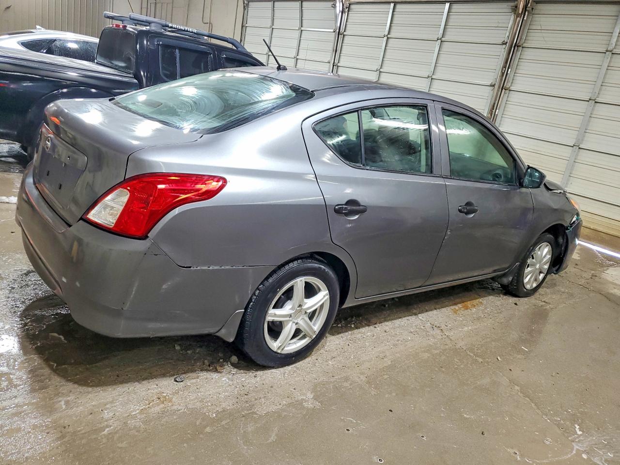 Nissan Versa 1.6 S