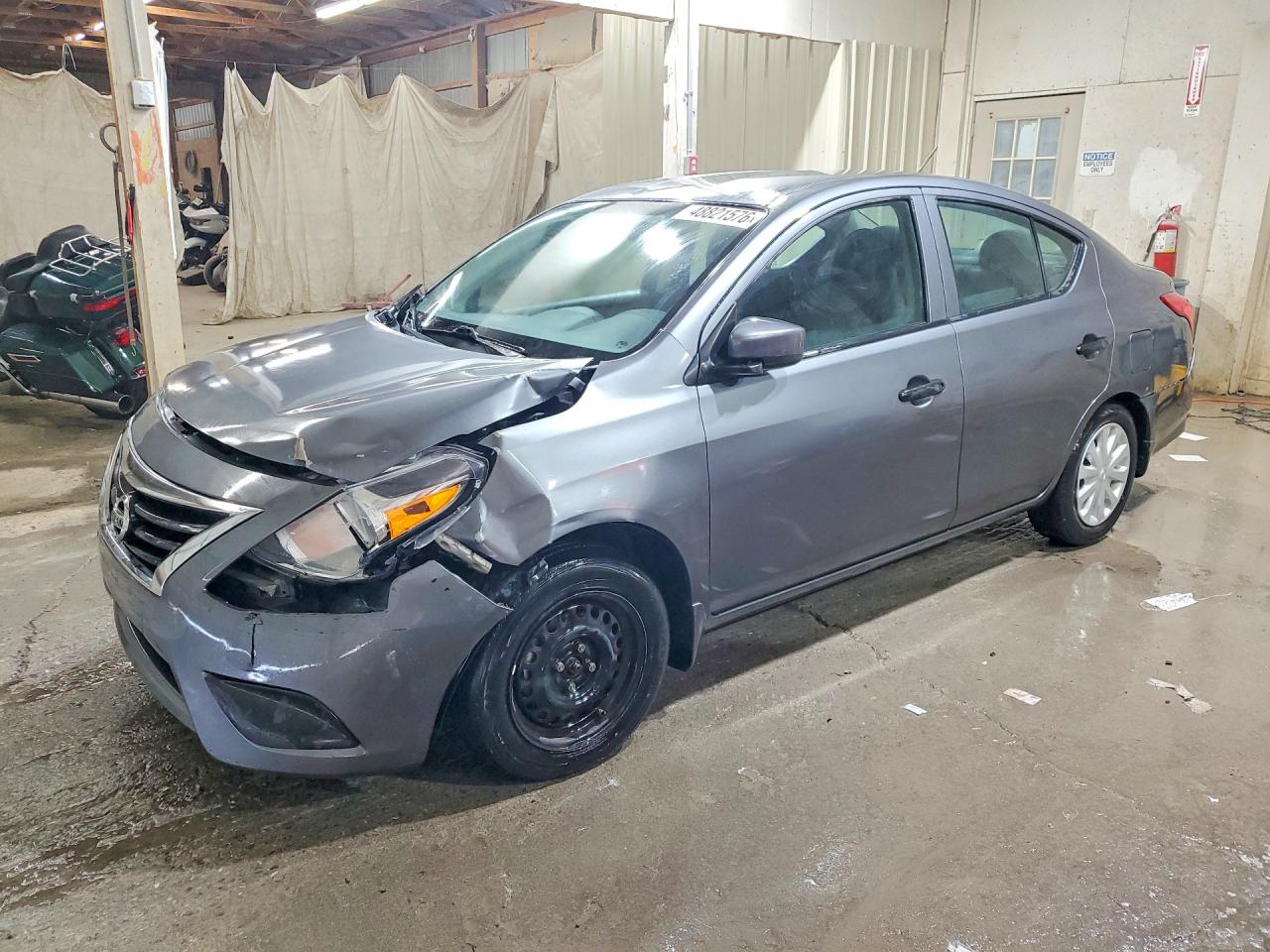 Salvage Nissan Versa Image