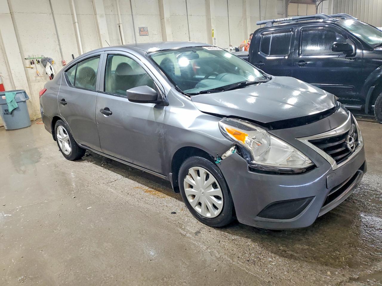 Nissan Versa 1.6 S