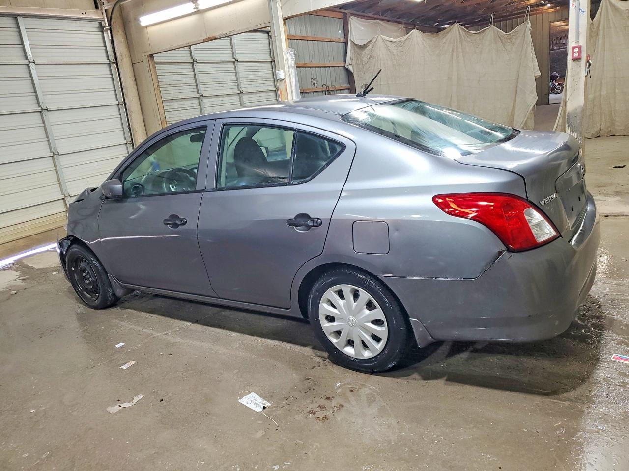 Nissan Versa 1.6 S
