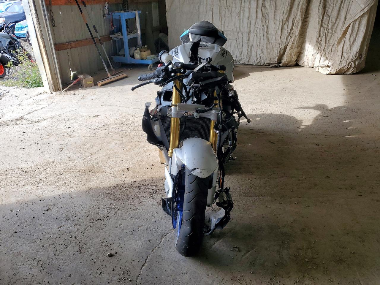 Suzuki Gsxr750