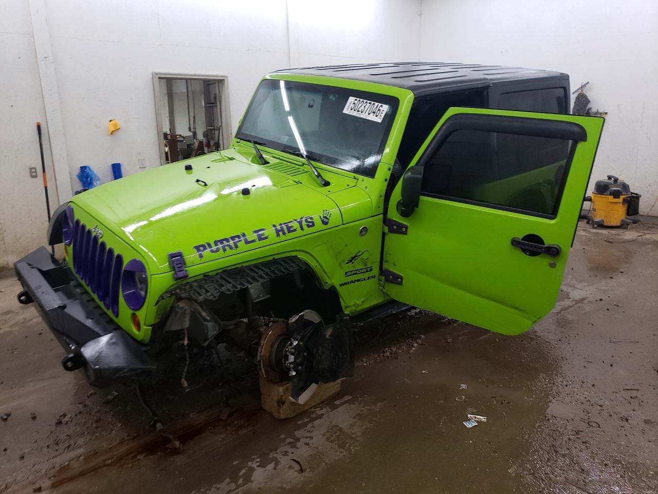 Salvage Jeep Wrangler Image