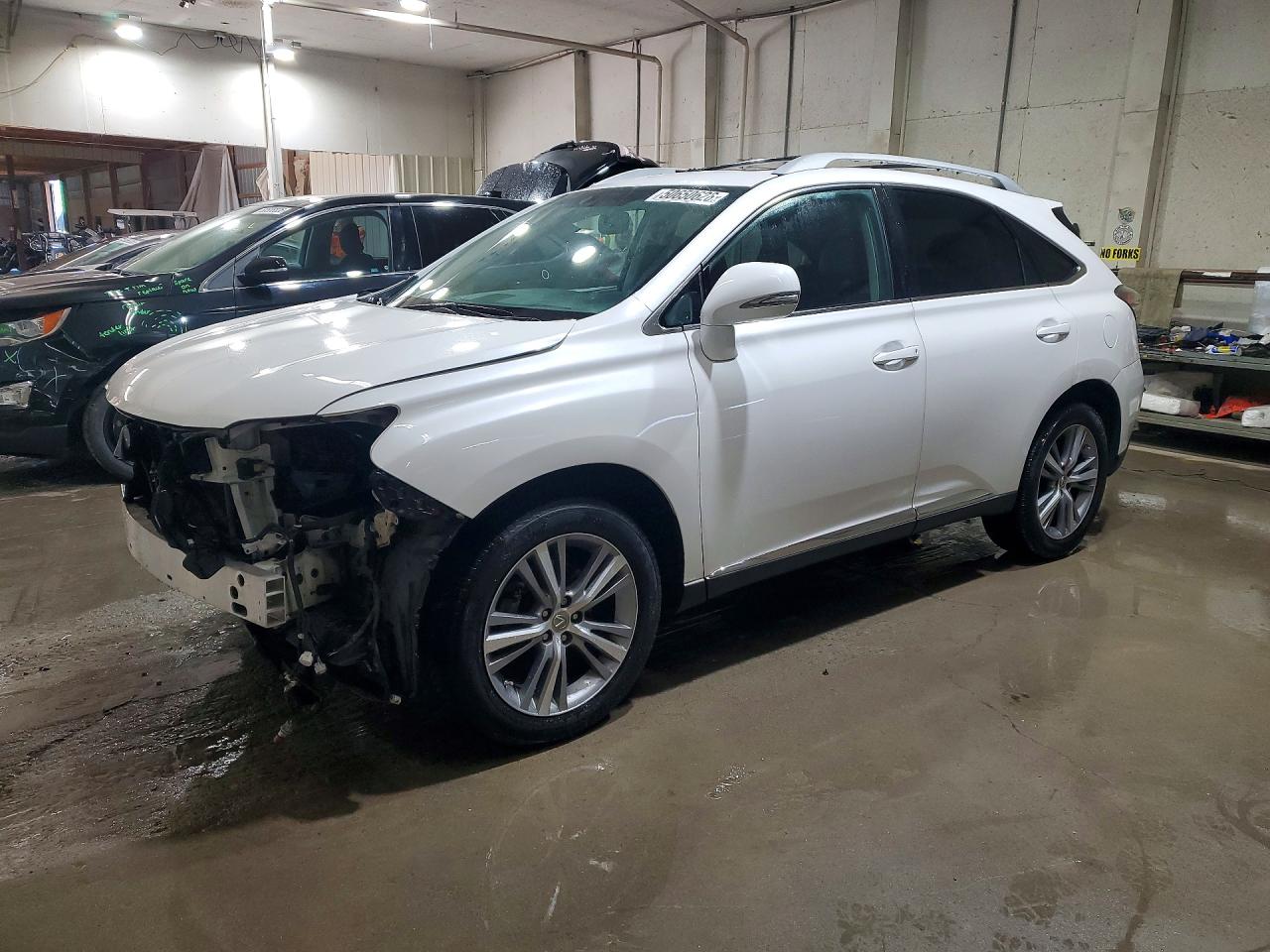 Salvage Lexus RX Image