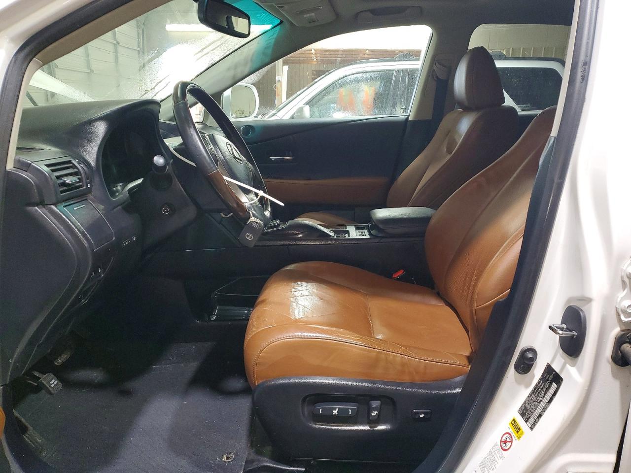 Lexus RX Base