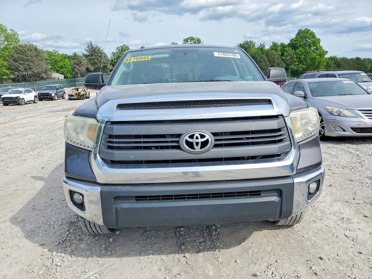 Toyota Tundra Sr5