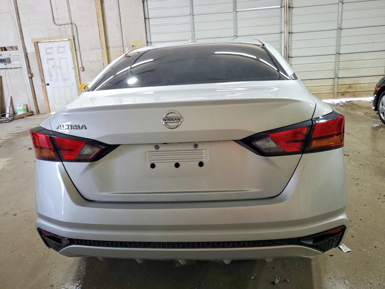 Nissan Altima S