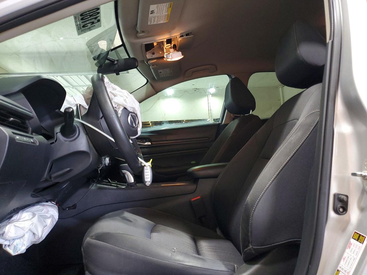 Nissan Altima S