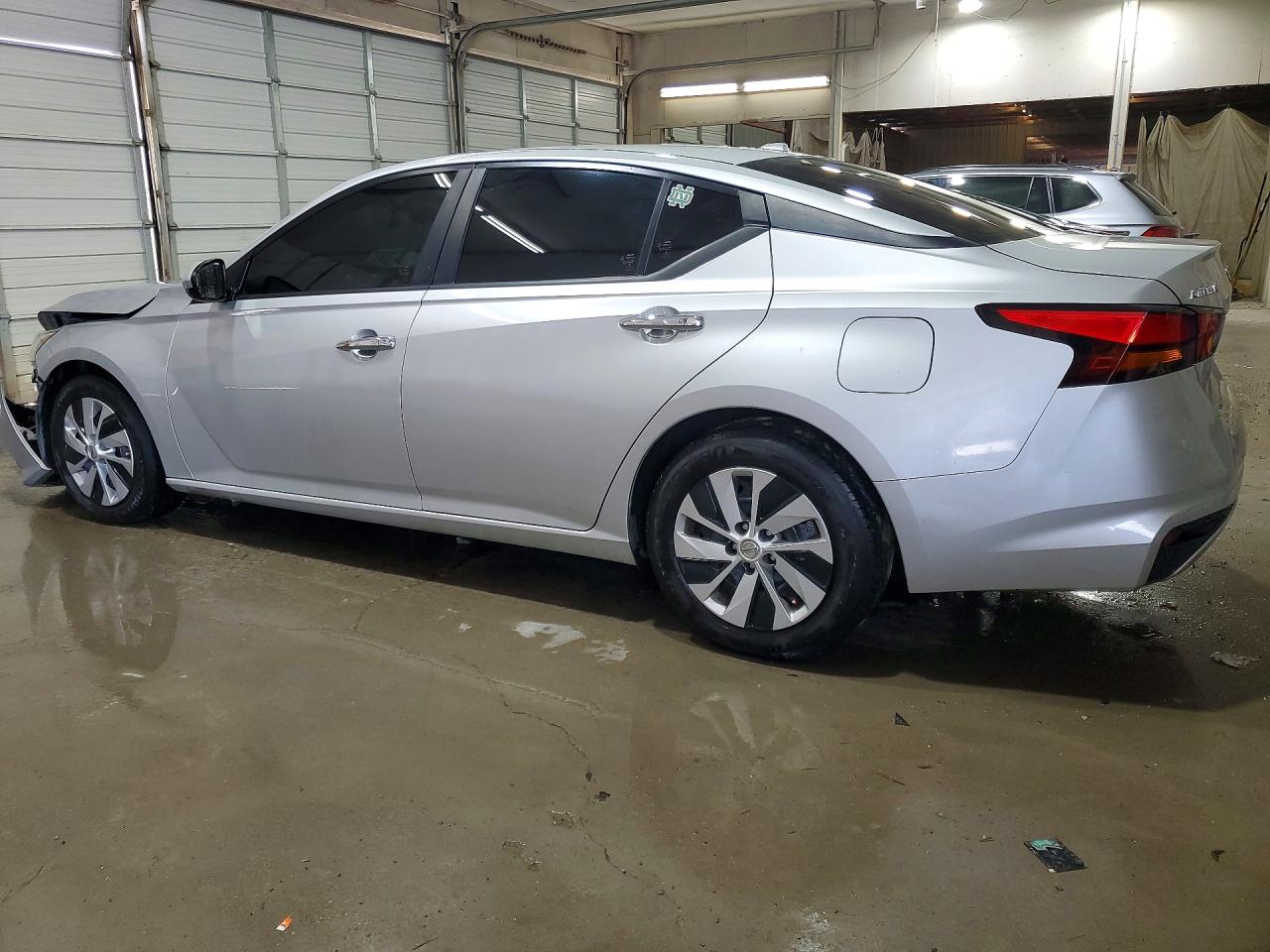 Nissan Altima S