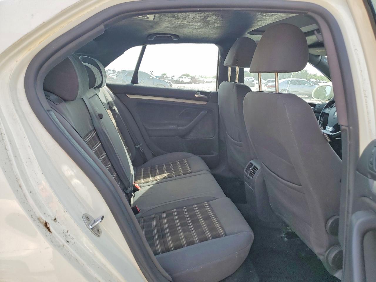 Volkswagen Jetta Gli Option Package 1