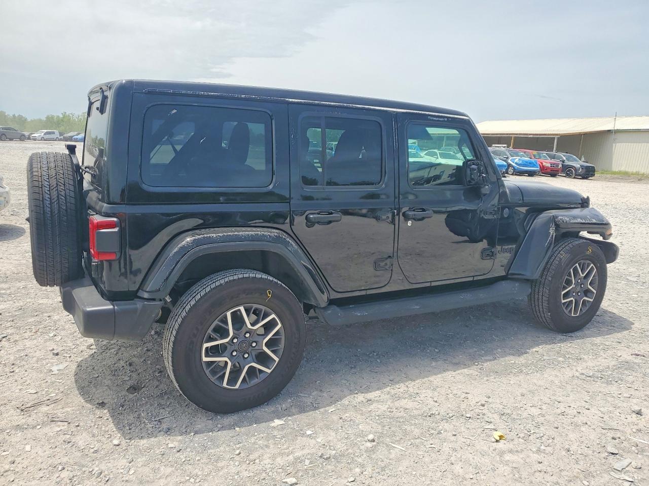 Jeep Wrangler Sahara