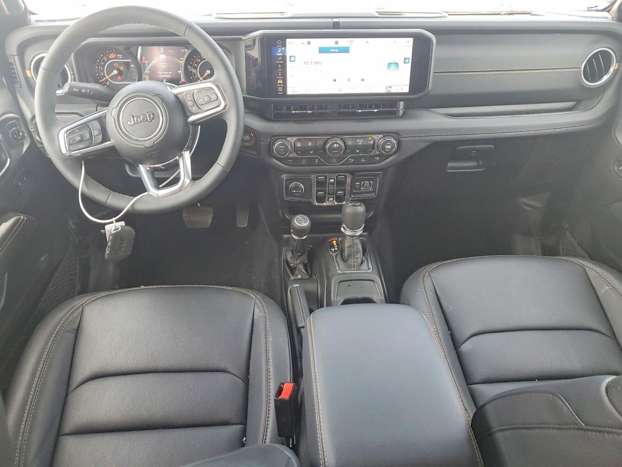 Jeep Wrangler Sahara