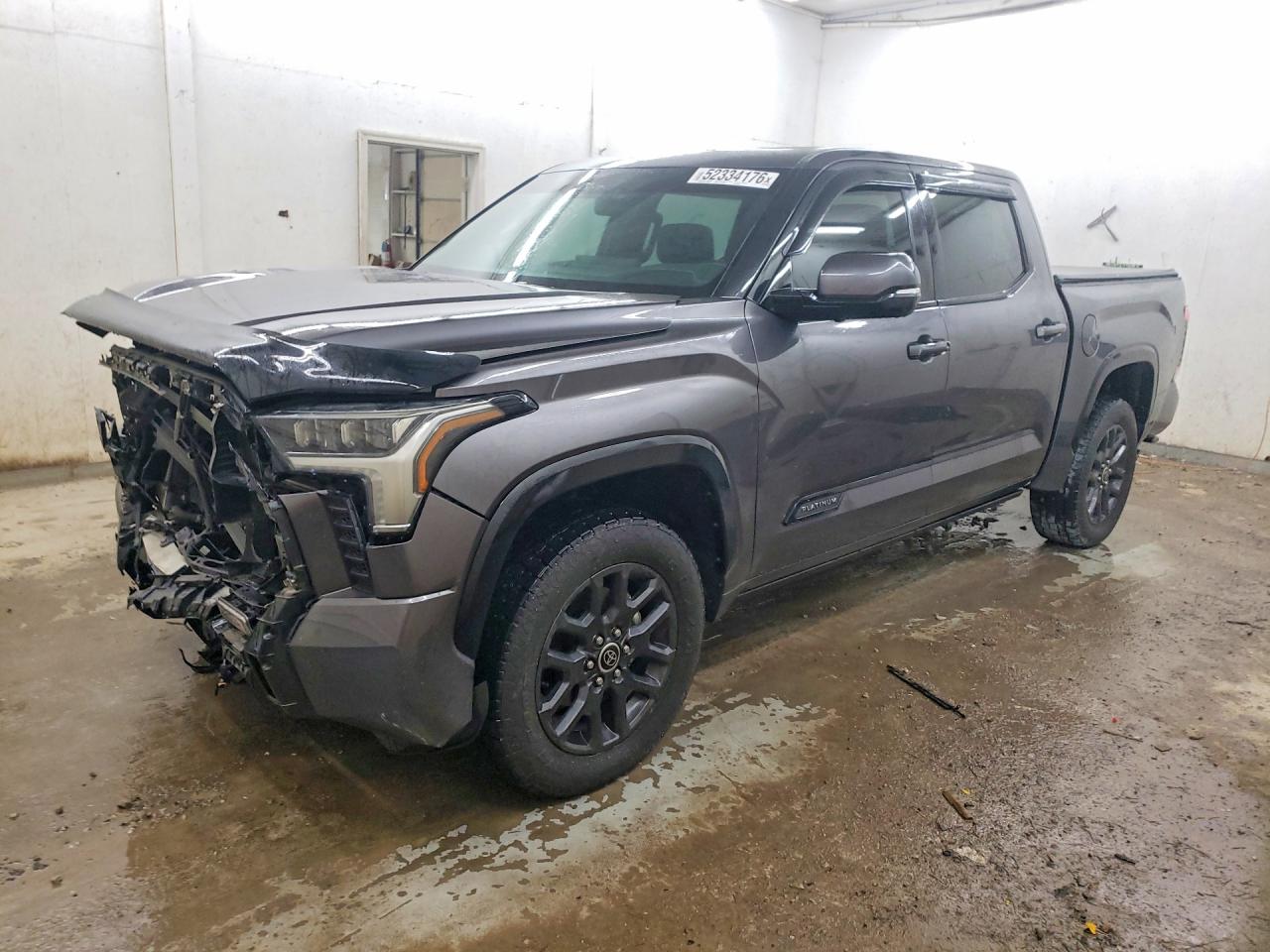 Salvage Toyota Tundra Image