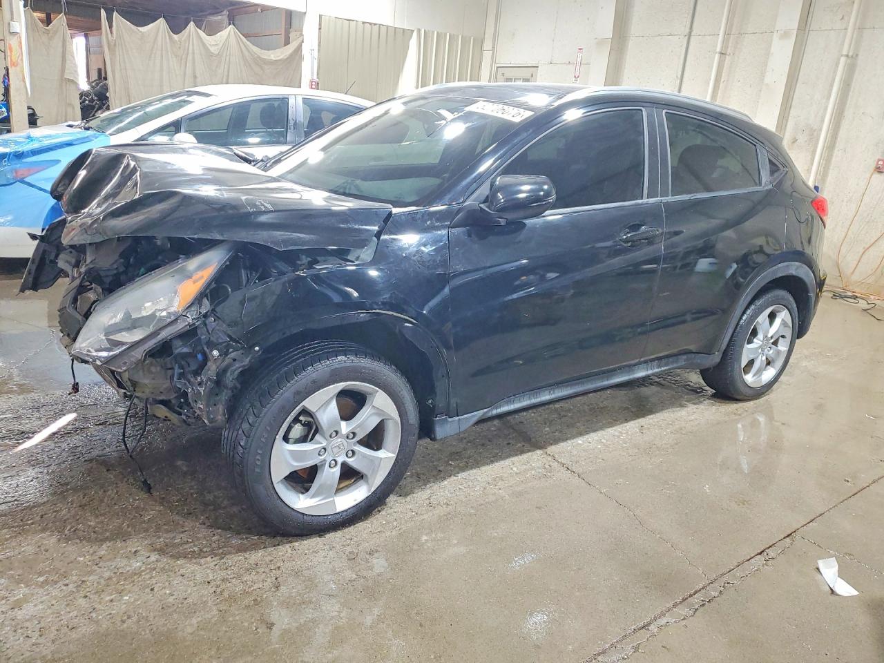 Salvage Honda HR-V Image