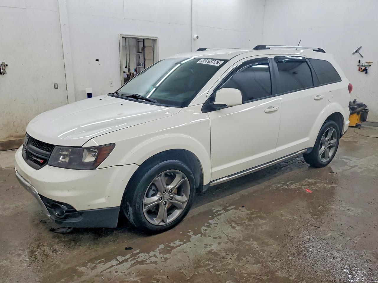 Salvage Dodge Journey Image
