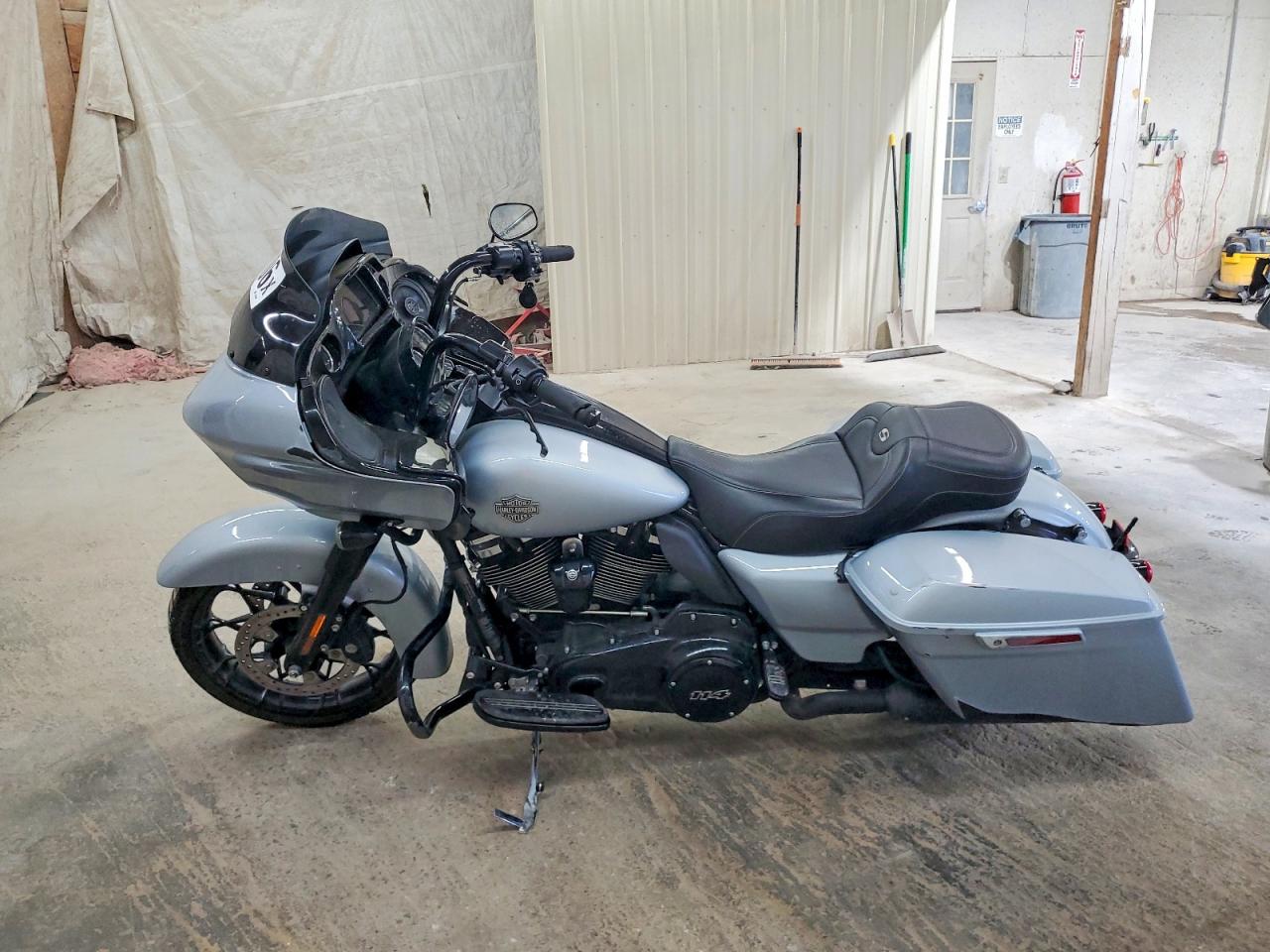 Harley-Davidson Fl