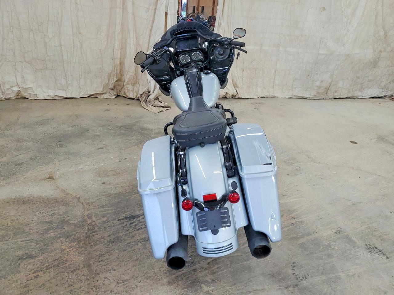 Harley-Davidson Fl