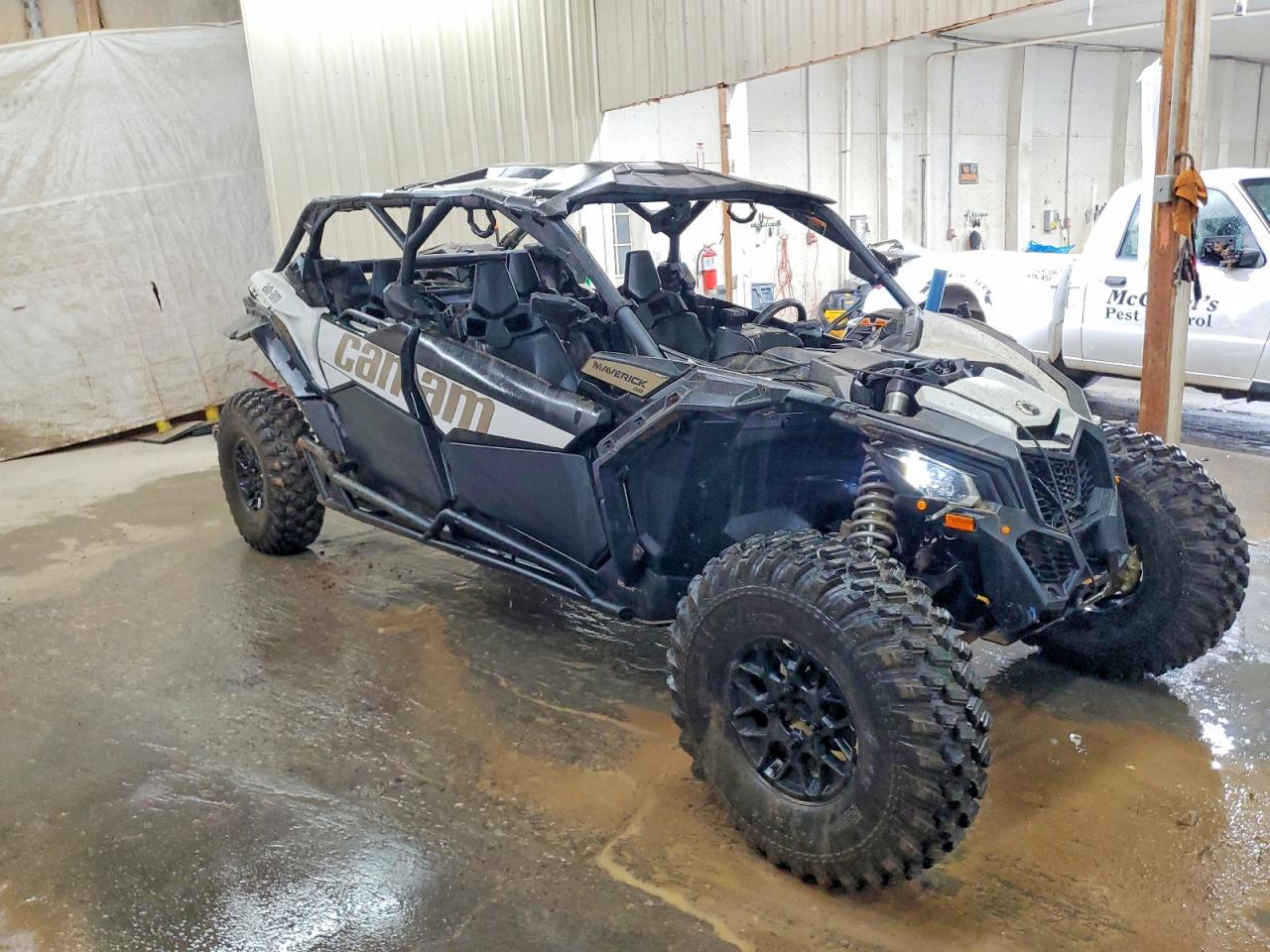 Salvage Can-Am Maverick X3 Image