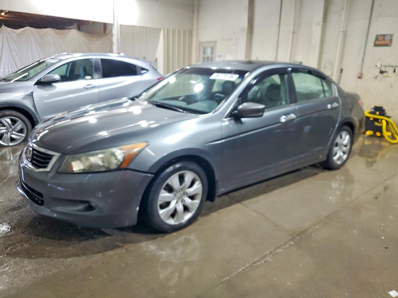 Salvage Honda Accord Image