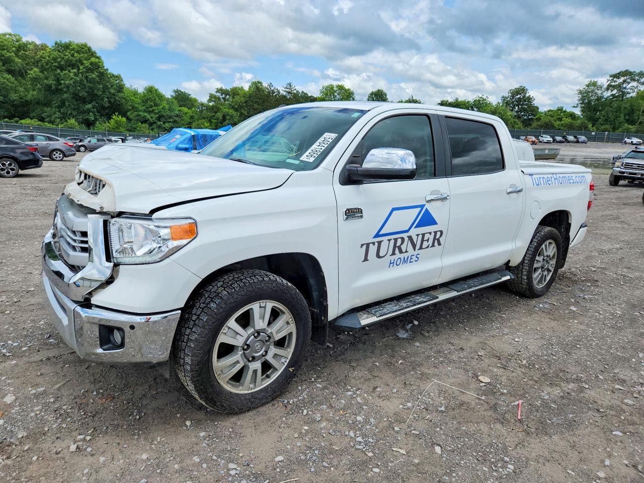 Salvage Toyota Tundra Image