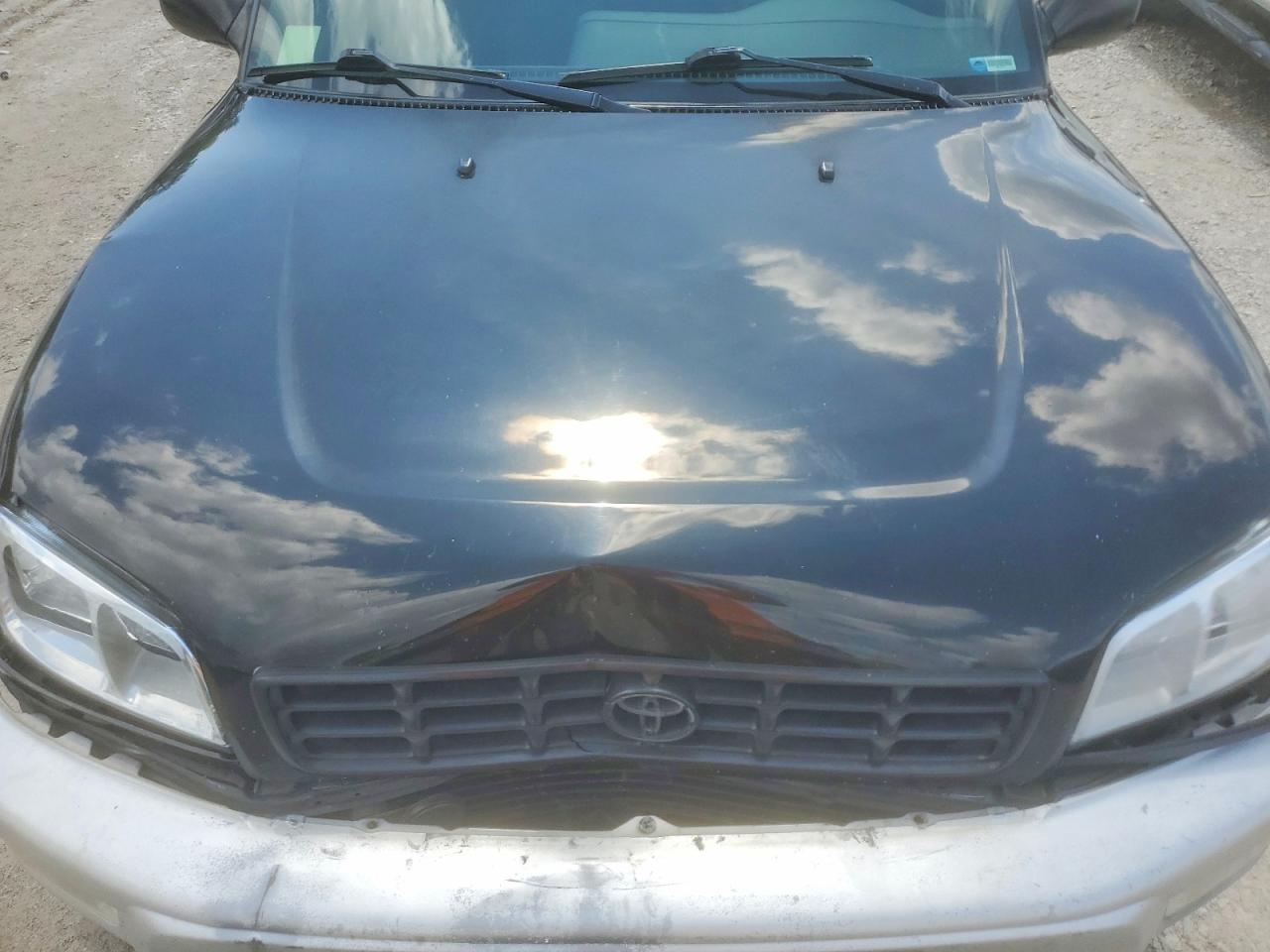 Toyota RAV4 Base